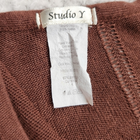 Y2K Studio Y Brown Chevron Deep V Knit Top - Picture 5 of 6